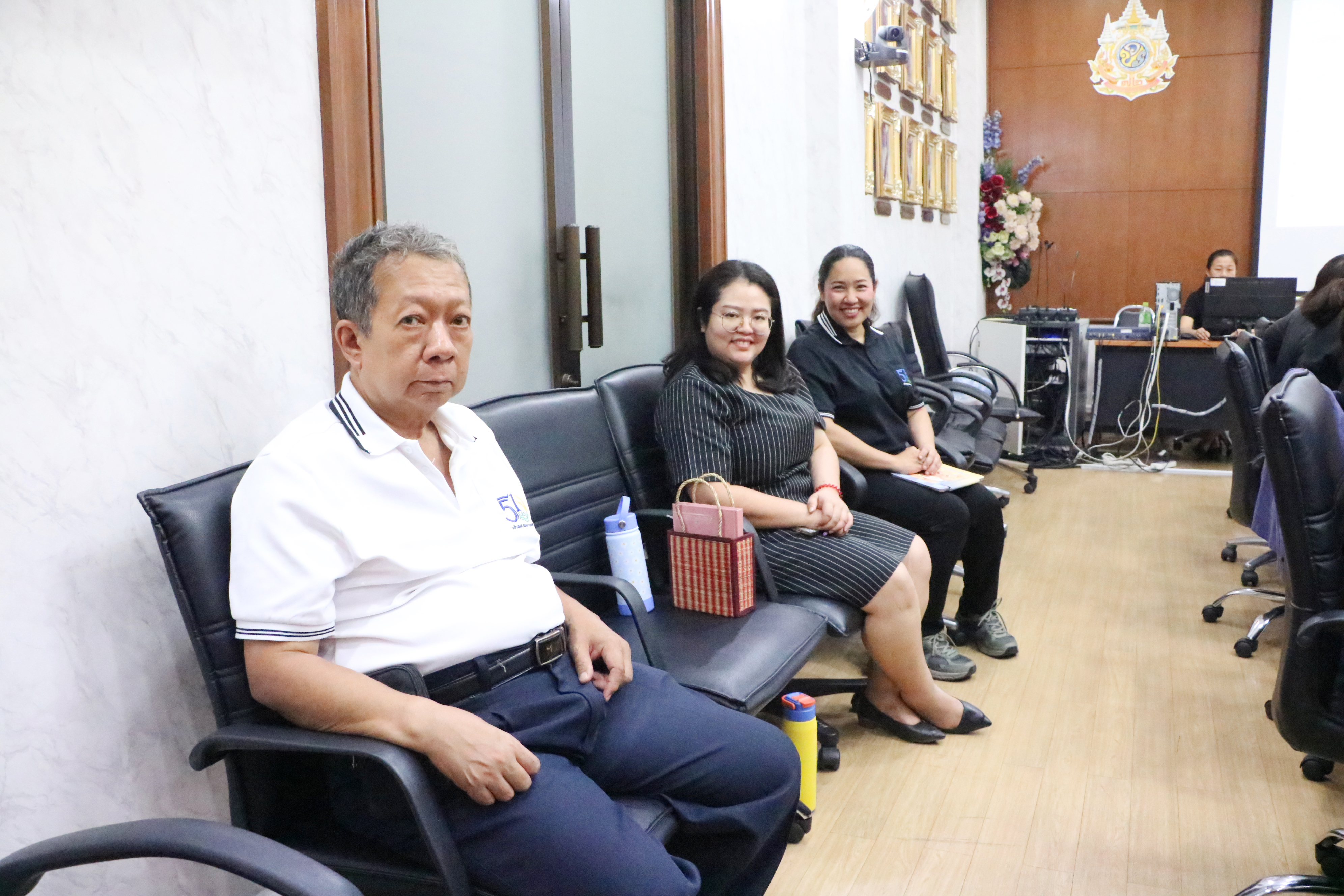 title - ส.ป.ก. ประชุมคณะทำงานกำหนดกรอบการประเมินผลการปฏิบัติราชการตามคำรับรองการปฏิบัติราชการระดับหน่วยงานของสำนักบริหารกองทุน และ ส.ป.ก. จังหวัด ประจำปีงบประมาณ พ.ศ. 2569 รอบที่ 1 